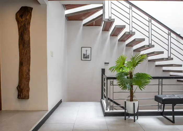 Tropical Poolhouse Qc Apartment