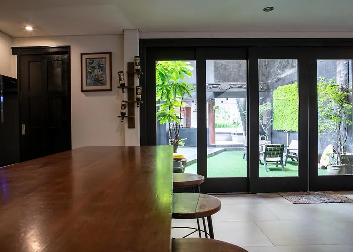 Apartment Tropical Poolhouse Qc Manila