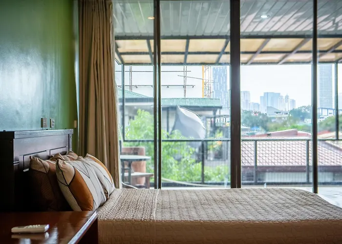 Apartment Tropical Poolhouse Qc Manila